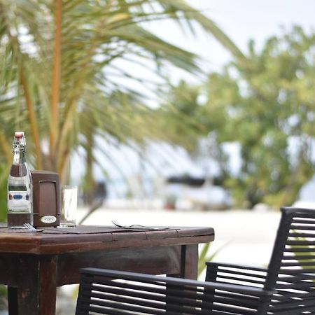 Seven Corals Hotel Maafushi Exterior foto